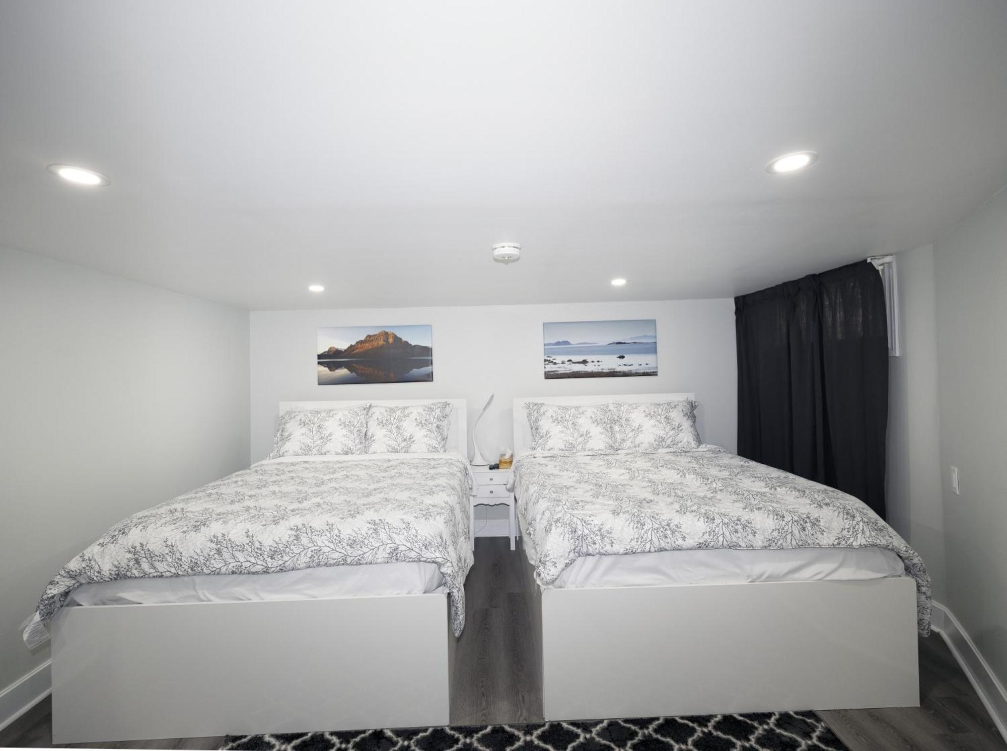 Serene Niagara Guest House Esterno foto